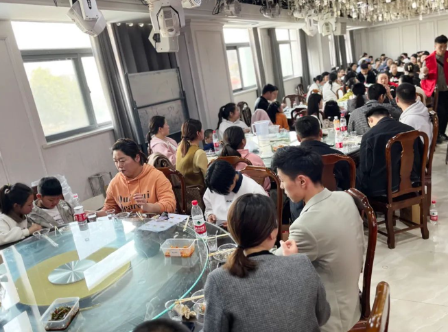 “聚力同行,共创共赢”阜阳粉面爆品技术交流会圆满成功